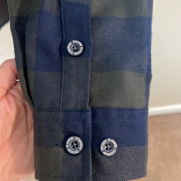 Women’s. Dixxon 0 Dark 30 flannel. - Picture 5 of 5